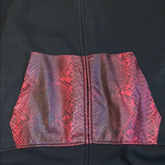 Men’s Faux Snake Hoodie - Picture 2 of 4